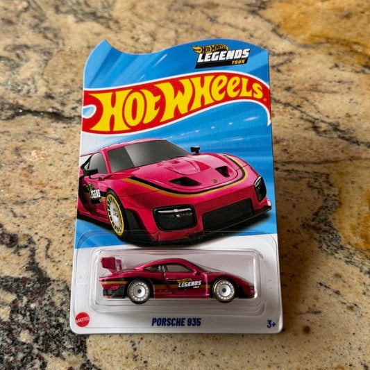 Hot Wheels 1/64  Porsche 935 Legends Tour Collector Edition